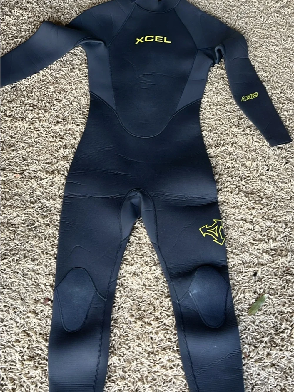 XCEL youth/teen  Long Sleeve Black Swim Rash Guard Wetsuit - Yellow Logo